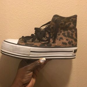 High top sneakers